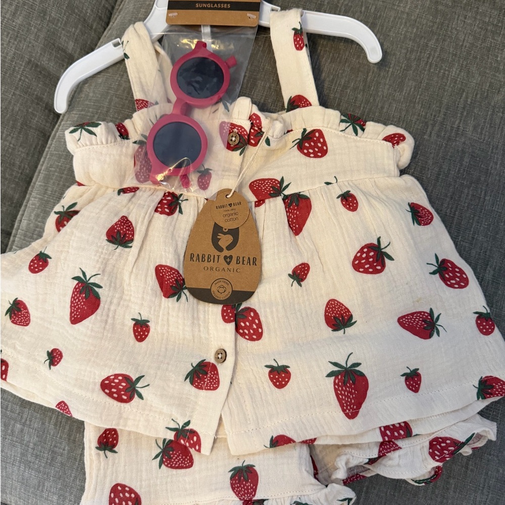 Rabbit & Bear Organic Strawberry Print Set with Pink Sunglasses